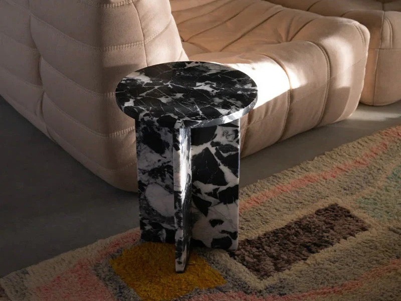 Marble Side Table VS. Onyx Side Tables: Which is Better?